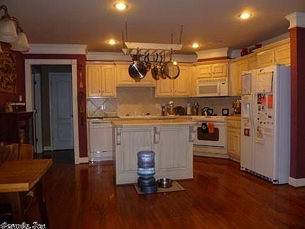 4th image of 7007 Park Meadows Dr