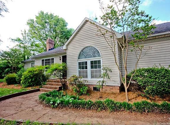 3rd image of 5002 Double Lakes Dr