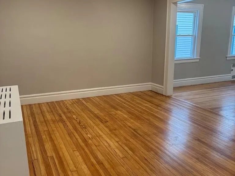 35 Mountainview St — Photo 4