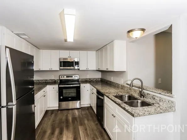 422 Ash Ln, Lancaster, TX 75146