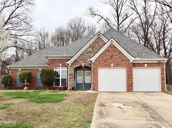 5456 Ridgefield Dr, Horn Lake, MS 38637