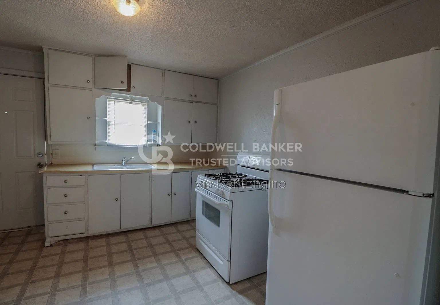 2 bed, 1.0 bath, 1064 sqft, $925 — Photo 4