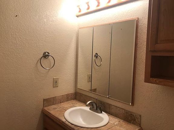 5th image of 8245 Willow Way