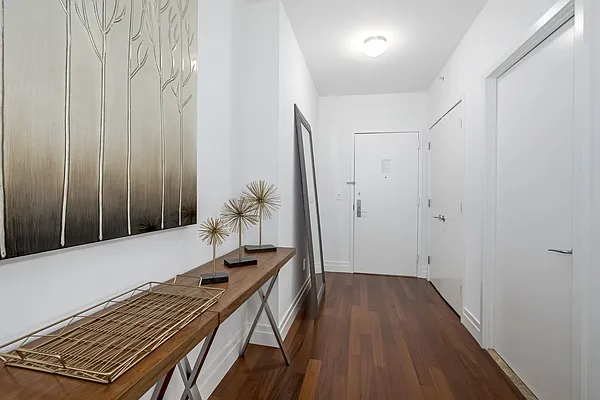 Sold by Compass | media 19