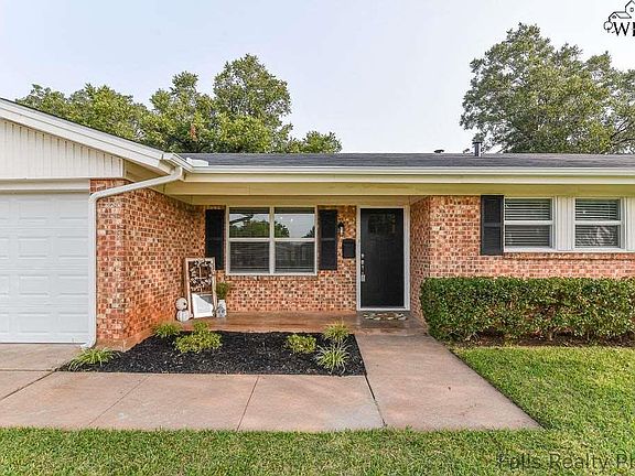 2nd image of 4102 Berwick Dr