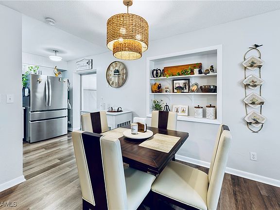 4th image of 203 Oaklawn Ct