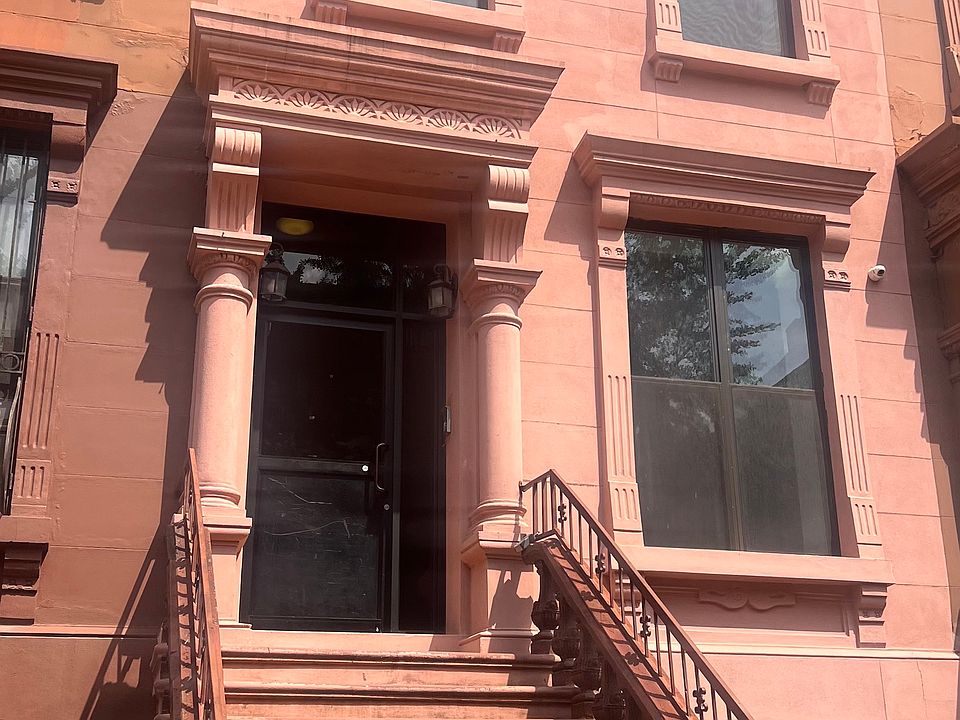 1st image of 113 W 130th St #3