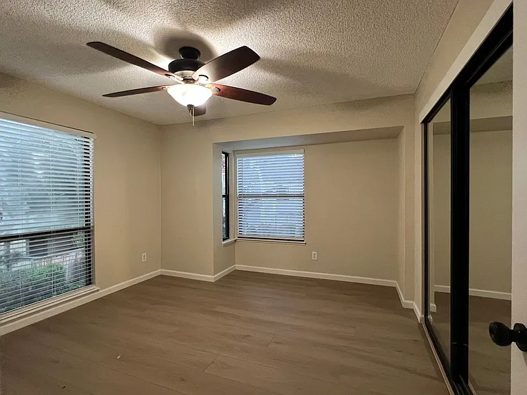 600 Del Verde Cir #2 — Photo 8