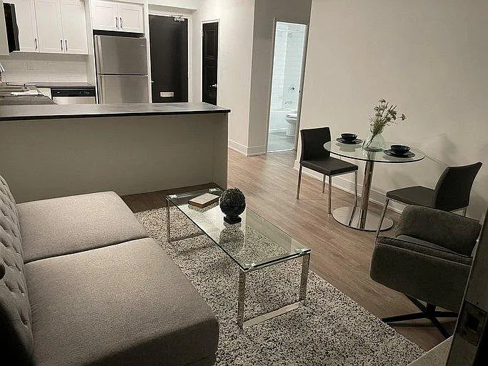 4750 Bathurst Street — Photo 3