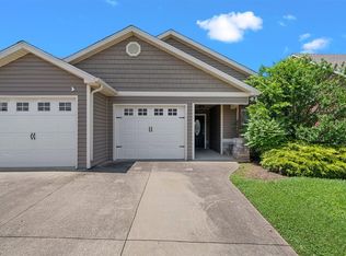 319 Walnut Creek Dr, Bowling Green, KY 42101