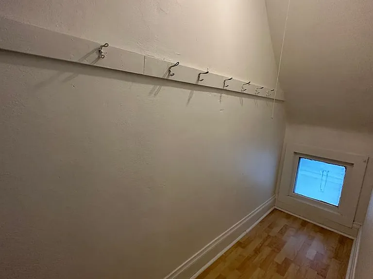 2804 W Lincoln Ave — Photo 4