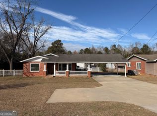 210 Savannah Ave, East Dublin, GA 31027