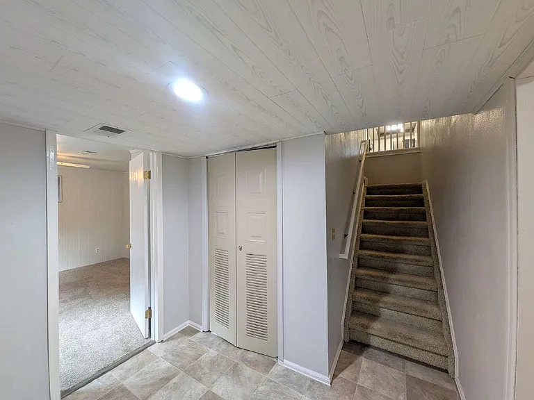 2128 Beacham Dr — Photo 17