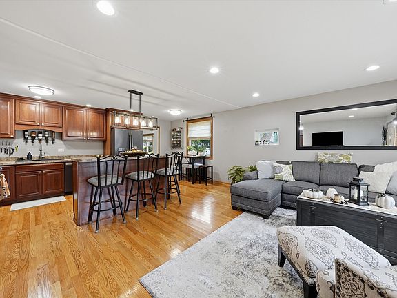 5th image of 5447 131st St