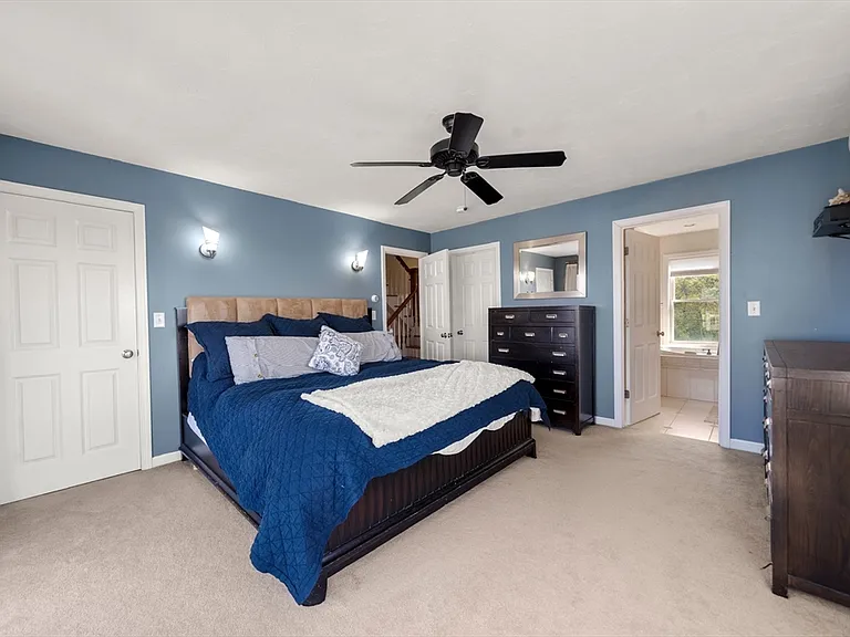 11 Kevin Ave — Photo 21