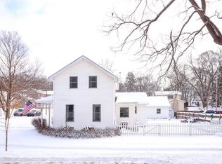 10507 Hamburg Rd, Hamburg, MI 48139