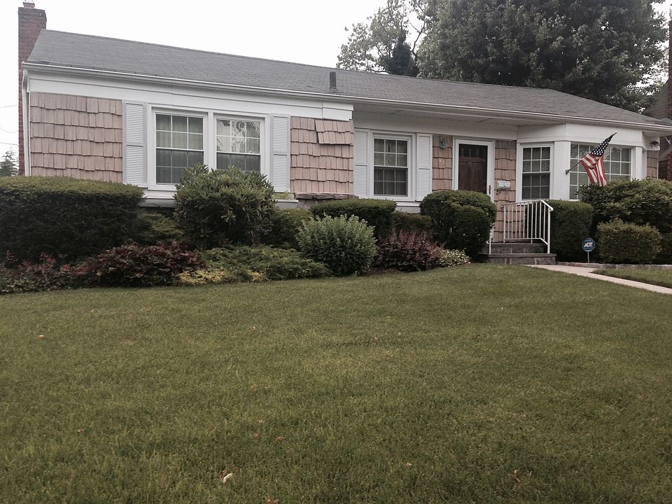 1st image of 99 Briarwood Ln