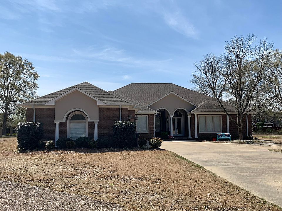 1st image of 135 Teal Dr