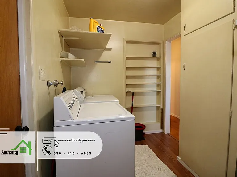 1848 Shady Ln — Photo 23