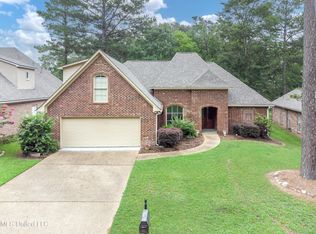 142 Pine Ridge Cir, Brandon, MS 39047