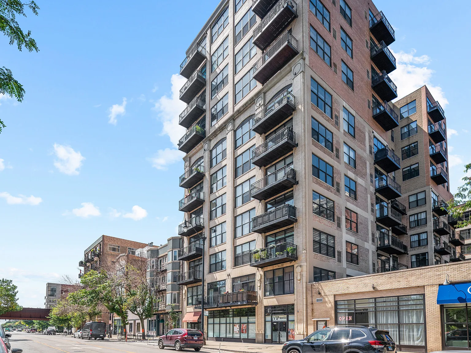 2 bed, 1180 sqft, $3,100 — Photo 1