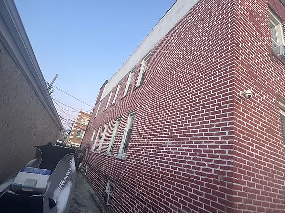 2nd image of 5304 106th Street