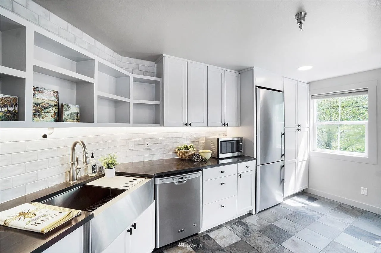 2 bed, 1545 sqft, $3,350 — Photo 4