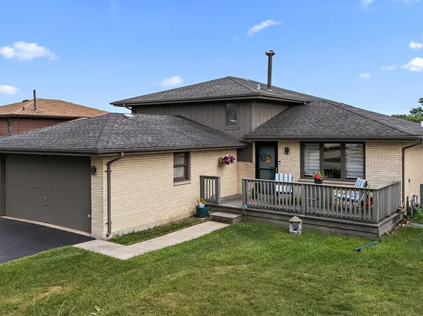 8841 167th St, Orland Hills, IL 60487