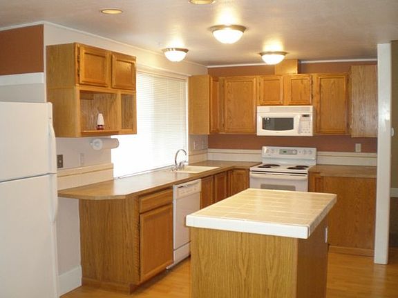 5th image of 20705 119th Street Ct E