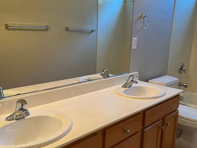 2338 Dunsley Cir — Photo 23