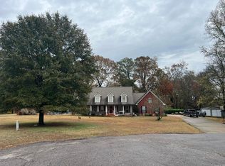 9 Fair Beauty Ave, Nashville, AR 71852