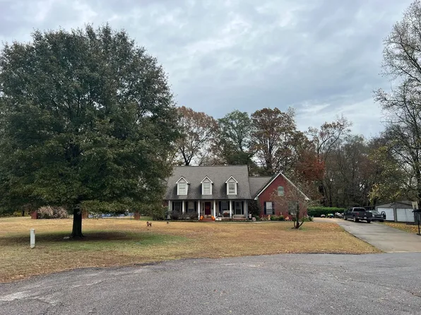 9 Fair Beauty Ave, Nashville, AR 71852