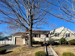 7 Ames Rd, Marblehead, MA 01945