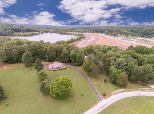 185 Willow Oaks Dr, Decaturville, TN 38329