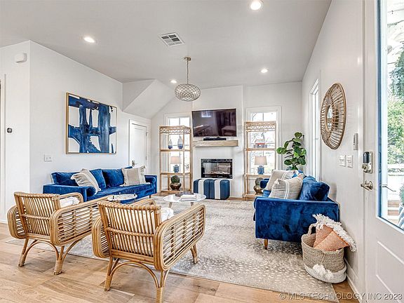 4th image of 84 Pistache Ln