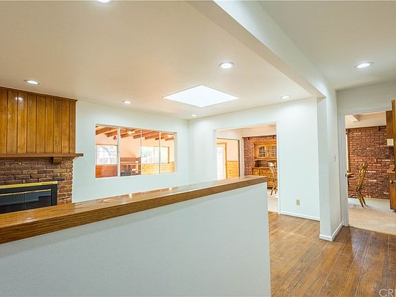 5th image of 10144 Forbes Ave