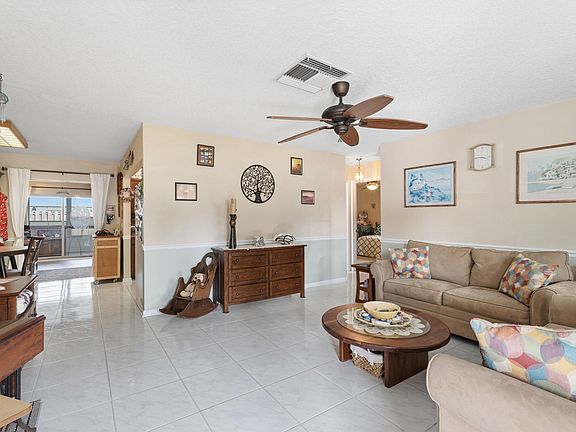 4th image of 1341 SE Seashell Lane