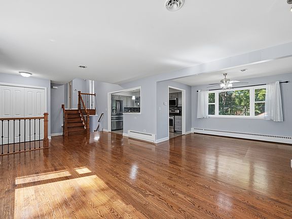 4th image of 141 E Potter St