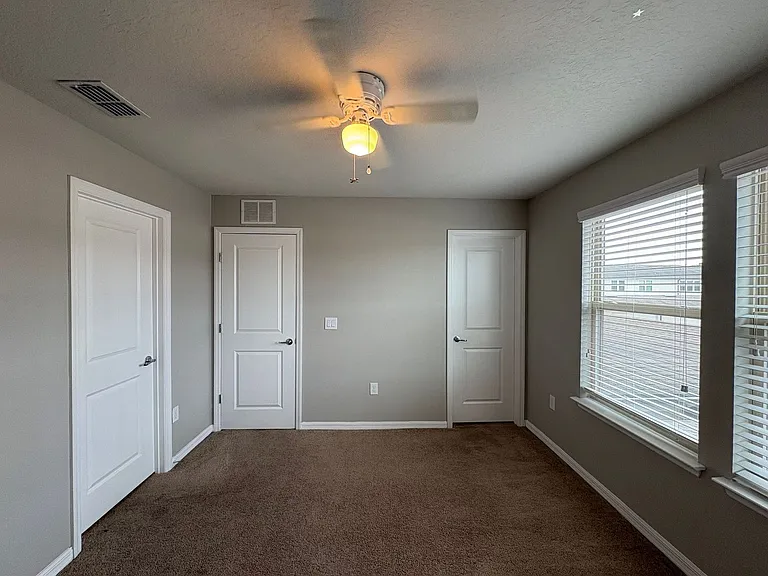5044 Walker St — Photo 25