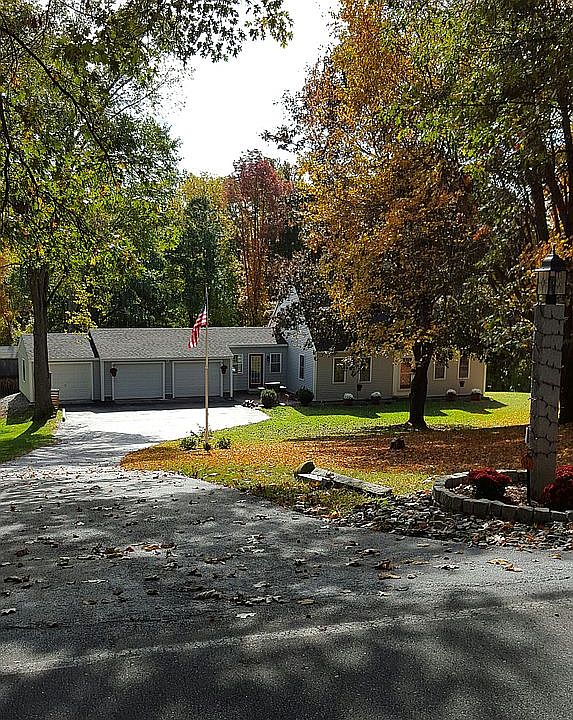 2nd image of 41 Jeremy Hill Rd
