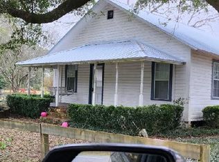 9424 Chumuckla Hwy, Jay, FL 32565