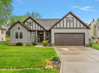 3467 Highland Ct, Crown Point, IN 46307