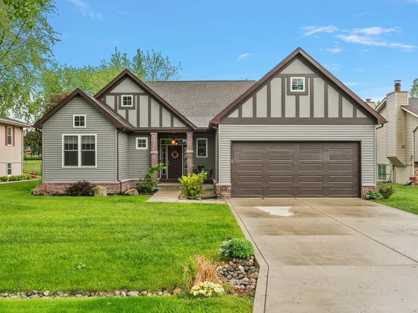 3467 Highland Ct, Crown Point, IN 46307