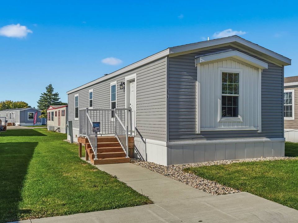 1st image of 251 Kingsway Dr #251