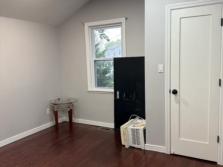 97 Hospital Ave — Photo 2
