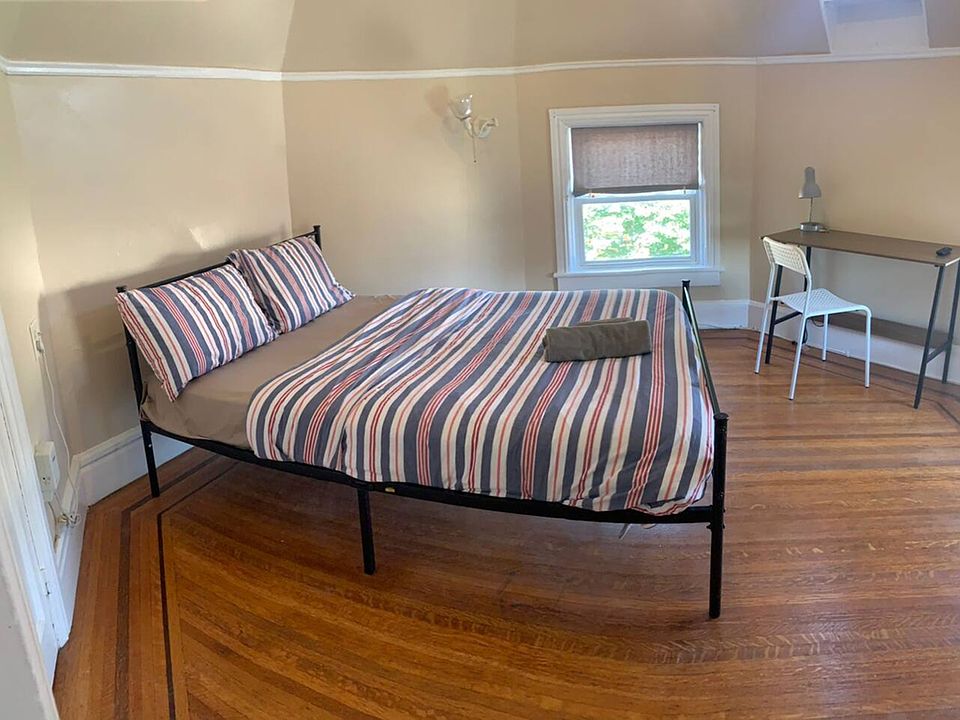 1st image of 24 Ringgold St #33