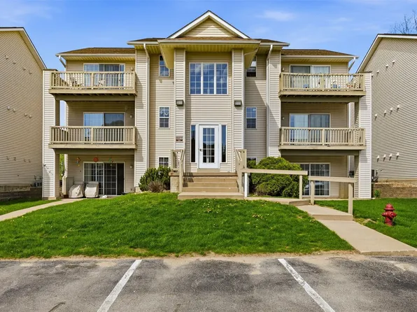 1350 44th St Unit B, Marion, IA 52302