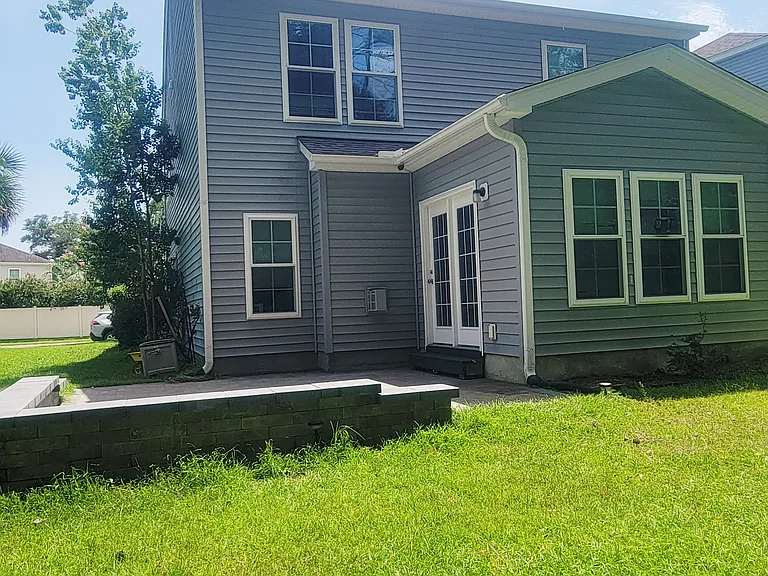 1489 Oldenburg Dr — Photo 3