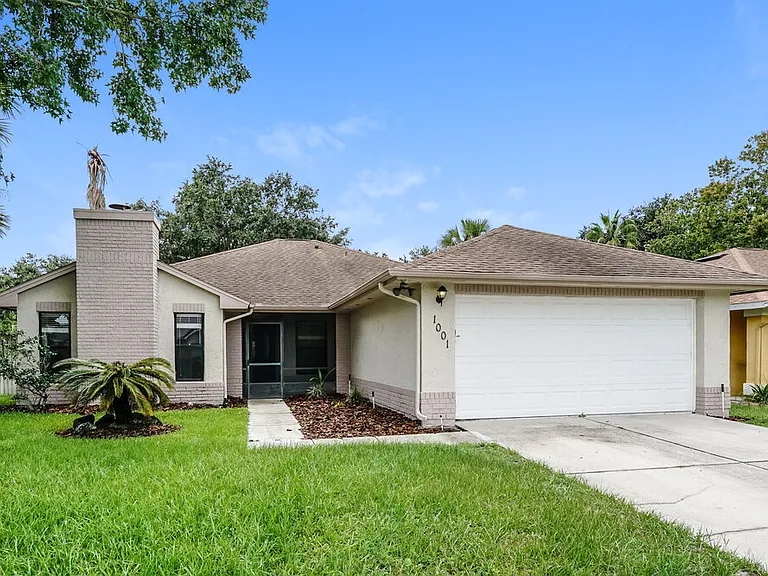 1001 Pond Apple Ct — Photo 1