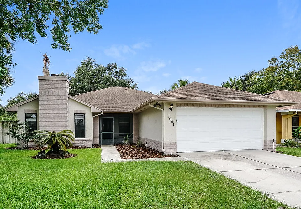 1001 Pond Apple Ct